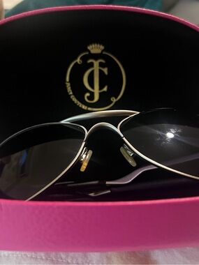 Oakley Warden Stretchline Silver Aviator Sunglasses with Pink Case